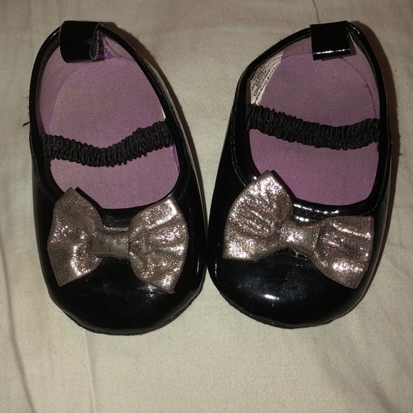 Black and Silver Bow Flats - Picture 1 of 3